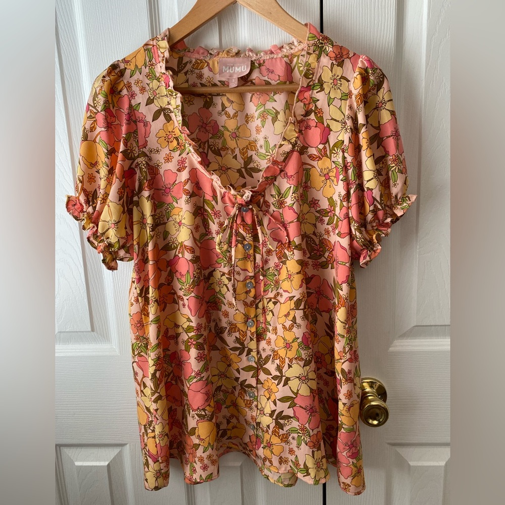 Floral Tie-Front Puff Sleeve Top in Peach Multi